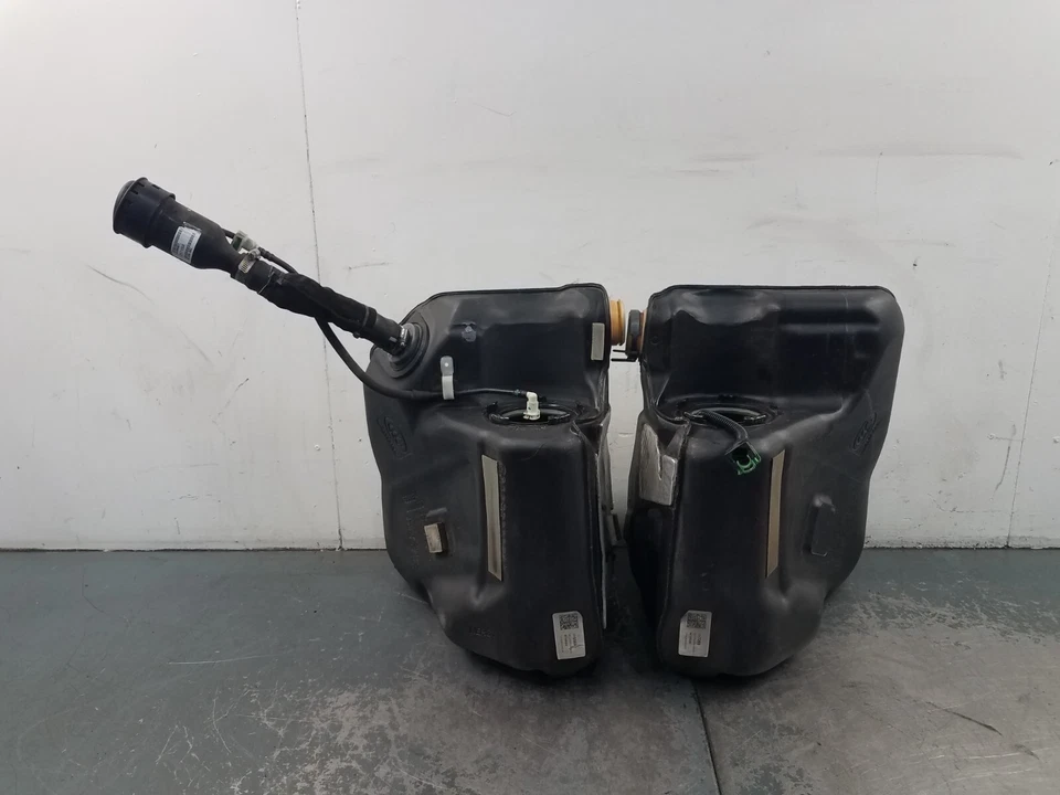 Chevy Corvette C7 Grand Sport 2017 tanques de combustible/cuello de llenado #5772 V10 Foto 1 de 4