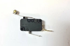NEW JAGUAR XJS XJ12 S3 V12 ACCELERATOR THROTTLE CABLE KICKDOWN SWITCH C33509 - Picture 1 of 2