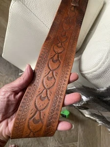 ladies vintage STEER HIDE leather belt hand tooled belt hippy boho native 28” - Picture 1 of 8