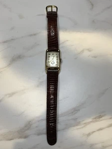 GRUEN CURVEX  10K GF 17J   WATCH RUNS! - Picture 1 of 5