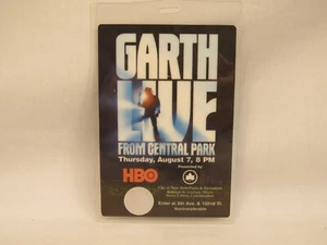 E8 Vintage Original 1997 Garth Brooks Live From Central Park NYC ID Pass Hologra - Picture 1 of 2