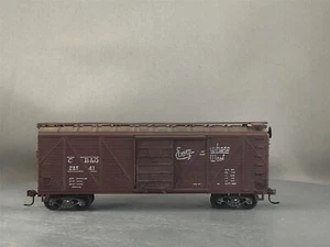 Roundhouse - Chicago Burlington & Quincy - 40' Wood Box Car # 28541 - Picture 1 of 6