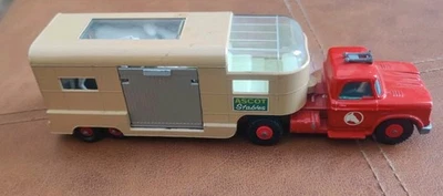 DTE LESNEY 火柴盒国王尺寸 K-18 铰接马厢带马 — 第 1/3 张图片