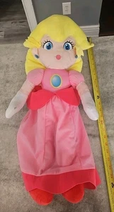Princess Peach Plush 24 inch 2022 Super Mario Nintendo - Picture 1 of 14