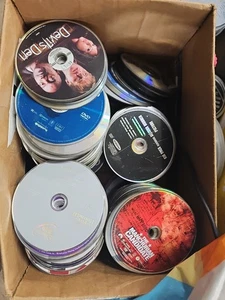 100+ DVD Lot Loose DISC ONLY Movies TV Shows Kids Horror Wholesale Bulk RandomBR - Imagen 1 de 5