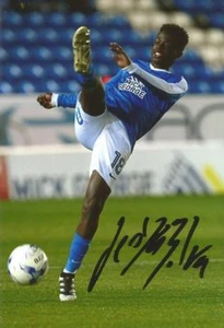 PETERBOROUGH: LEONARDO DA SILVA LOPES SIGNED 6x4 ACTION PHOTO+COA - Picture 1 of 1