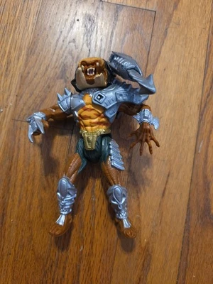 Figura de acción Kenner Toy Cracked Tusk With Pulse Canon 1993 de colección Foto 1 de 2