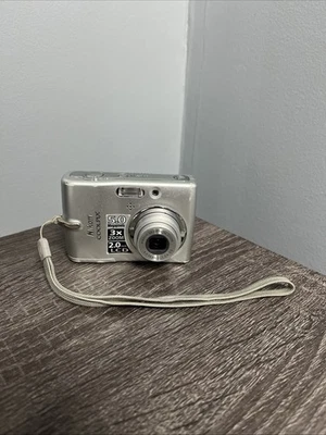 Nikon Coolpix L10 5.0MP 3x Zoom 2.0” Screen Digital Camera Silver [TESTED] - Image 1 of 4