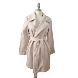 Carole Wren Women’s Belted Wrap Coat Size M Beige Textured Long Sleeve Pockets - Picture 1 of 5