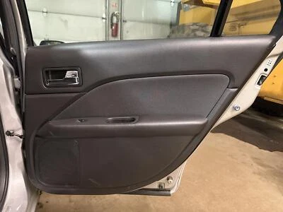 Panel de moldura interior de puerta trasera derecha usado se adapta a: Ford Fusion 2010 grado A Foto 1 de 4