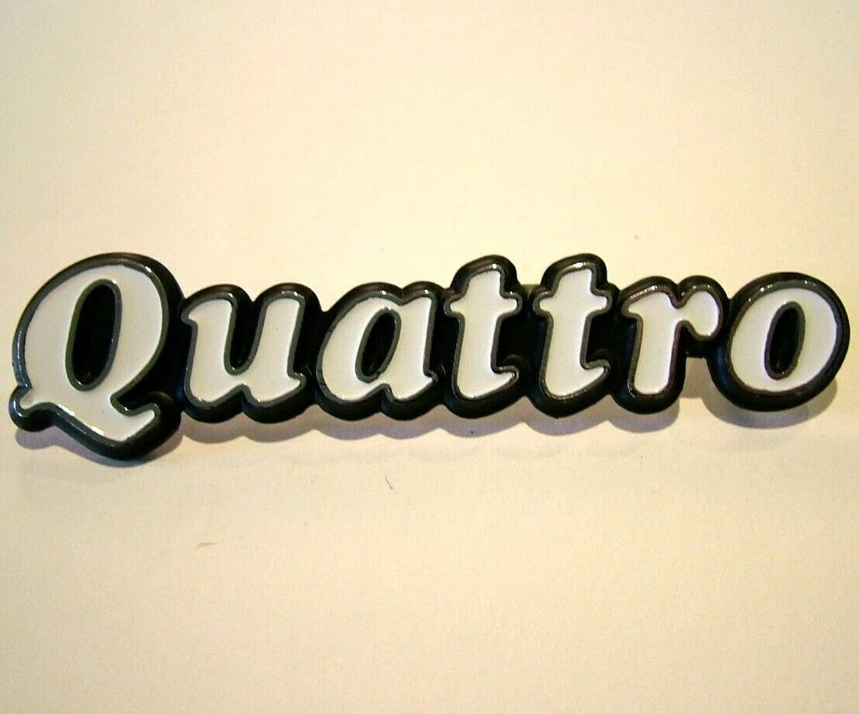 QUATTRO Side Cover Badge for Benelli 250 500 QUATTRO 74-77 New Metal Emblem BS06 - Imagem 1 de 1