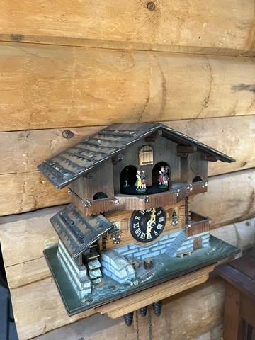 CUENDET MUSICAL SWISS CUCKOO CLOCK COTTAGE WATER WHEEL Cover