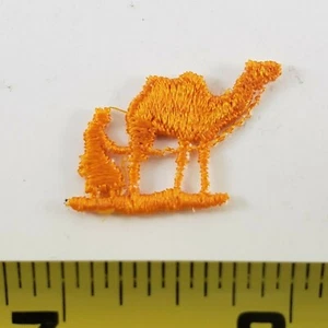 80 Bric a Brac Sewing Appliqué Camels Orange 1" Cloth Trim Vintage Embellishment - Picture 1 of 4