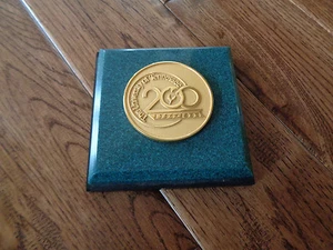 UNIVERSITY OF TENNESSEE 1794 - 1994 200TH ANNIVERSARY PAPERWEIGHT BY JOSTENS - Picture 1 of 2