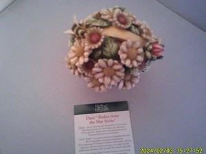 Harmony Kingdom Daisey - Picture 1 of 22