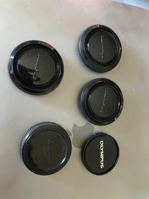 OLYMPUS LENS & BODY CAPS • ORIGINAL OEM • MADE IN JAPAN • VERY GOOD CONDITION - Image 1 of 2