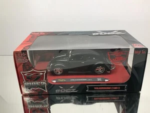 MAISTO 31018 VW BEETLE 1951 V BUGZ G RIDEZ SPLIT WINDOW -BLACK 1:18- GOOD IN BOX - Imagen 1 de 13