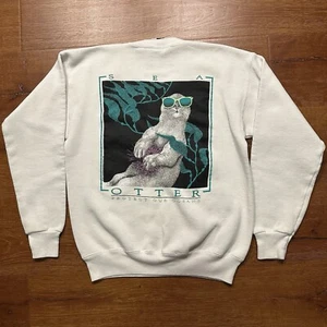 Vintage Lee Sweater Mens M White Made in USA 90s Otter Wildlife VTG Sealife - Picture 1 of 19