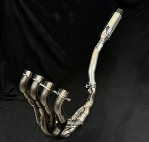 Sistema de escape completo Honda CBR1000RR-R Fireblade Titanium 2020-2023 - Imagen 1 de 15