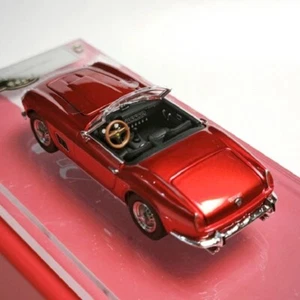 Modellino auto GFCC 1:64 1960 250 California SWB rosso trasparente pressofuso - Foto 1 di 2