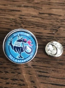 GROS PIN'S 2cm Métal Argenté Fantaisie Opération Salamandre Armée Française - Bild 1 von 1