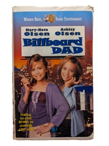 Billboard Dad VHS, 1998, Clam Shell Release Mary Kate & Ashley Olsen - Foto 1 di 3