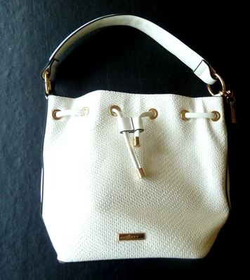 Bolso cubo Aldo blanco con cordón tejido dorado Foto 1 de 4