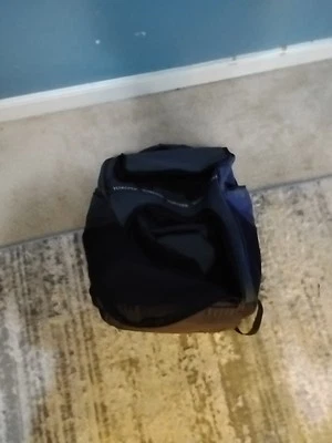 Bolsa de fútbol negra grande Foto 1 de 4