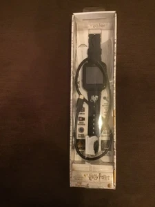OROLOGIO DA POLSO HARRY POTTER NERO INTERATTIVO COMPLEANNO NATALE APPRENDIMENTO DIVERTIMENTO - Foto 1 di 2