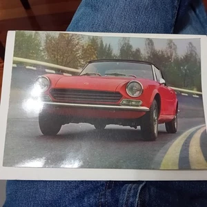 AUTOMOBILISMO FIAT 124 SPORT CARTOLINA MAXI - Foto 1 di 2