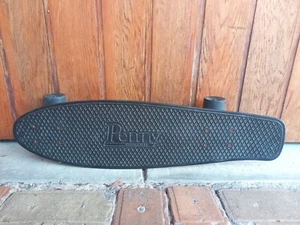 Penny Australia Monopatín de níquel 27” Todo negro funciona muy bien - Imagen 1 de 11