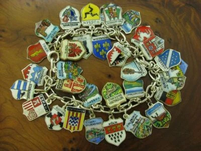 835 Silber Bettelarmband mit Wappen Anhängern / Echtsilber / 38,4g / 18,2cm - Bild 1 von 3