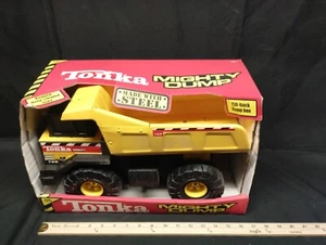 Vintage 2001 Tonka Mighty Dump Truck 93901 Hasbro 2001 new in box - Picture 1 of 13