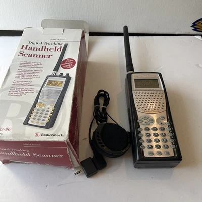 RadioShack Pro-96 Digital Trunking Scaner  - Image 1 of 4
