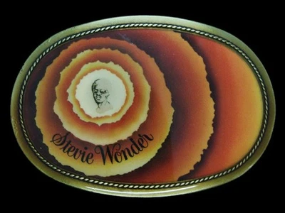 SL05173 *NOS* VINTAGE 1977 PACIFICA **STEVIE WONDER** BANDA DE MÚSICA HEBILLA DE CINTURÓN Foto 1 de 3