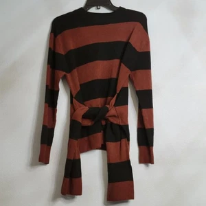 Neu mit Etikett KBB by Kahlana x Target Damen "The Wrap Sweater" MED burgunderrot/rostschwarz - Bild 1 von 10