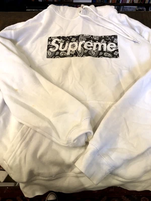 SUPREME size medium white hoodie hooded sweatshirt - Image 1 of 4