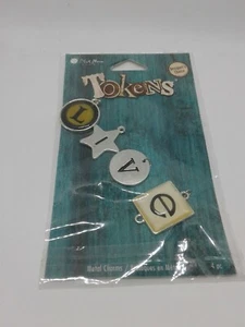 Blue Moon Tokens Set Of 4 Silver Metal LIVE Charms Pendants 3/4 inch - Picture 1 of 3