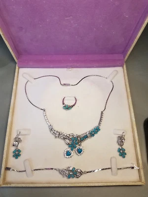 925 Silver Set: Pendant & Bracelet & Ring & Earrings - Image 1 of 4