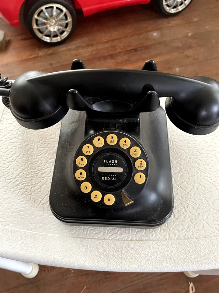 Teléfono de escritorio clásico Pottery Barn Crosley Kettle negro #4022J Foto 1 de 1