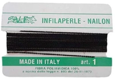 Infilaperle Filo Nylon con ago colore Nero nailon per collane Varie Misure  - Immagine 1 di 4