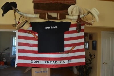 I Survived the Fauci Flu Tee Shirt Black With white Letters size Large - Image 1 of 4