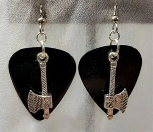 Axt Charms Gitarre Plektrum Ohrringe mit Chirurgenstahl Ohrdrähten - Bild 1 von 11