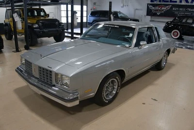 1979 Oldsmobile Cutlass Кале  - Изображение 1 из 4
