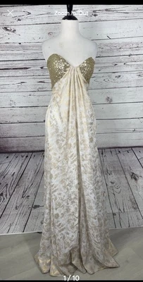 Maxi Formal Vestido La Femme Lentejuelas Doradas Sin Tirantes Talla 2 Brillo Metálico Foto 1 de 4