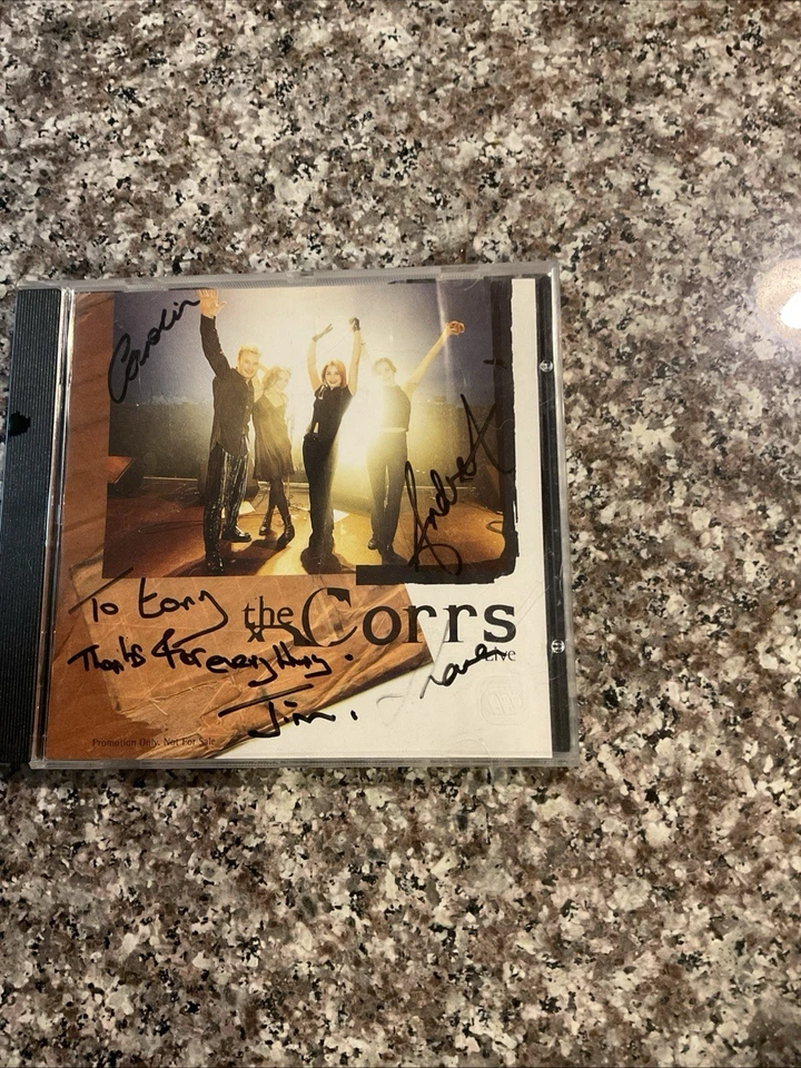 The Corrs Live Signed CD Cover Signed by Andrea, Sharon & Caroline & Jim. No Coa Foto 1 de 4