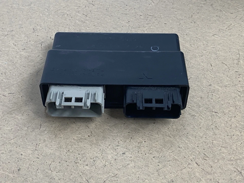 Controlador de computadora principal Kawasaki Ninja ZX14R 2014 12-15 ECU CDI 21175-0714 Foto 1 de 4