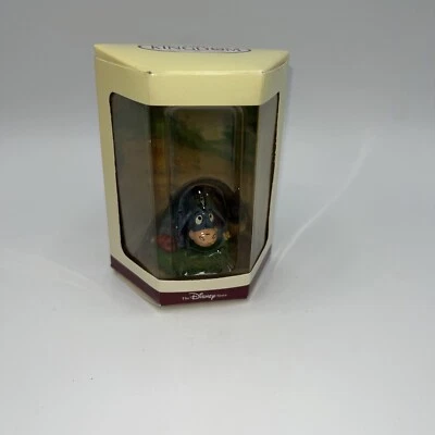 Minifigura Disney Store Tiny Kingdom Winnie The Pooh Eeyore Foto 1 de 4