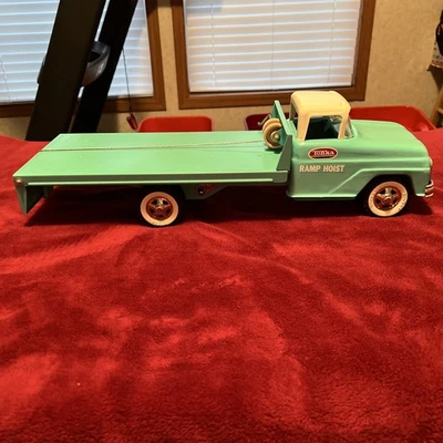 Caminhão de guincho Tonka Rampa 1964 verde perfeito RARO restaurado profissionalmente  - Imagem 1 de 4