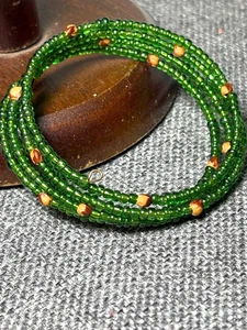 Southwestern Wickelarmband ~ Handarbeit Perlen mit Navajo Geist Perlen - grün - Bild 1 von 6